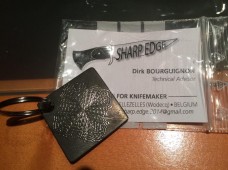 Sharp edge keyholder